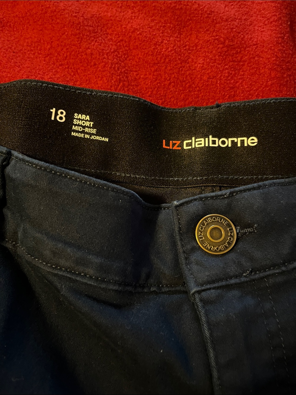 Liz Claiborne women’s Navy Blue Sara Short
